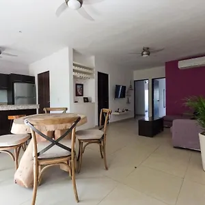 https://condo-in-downtown-of-playa.quintano-roohotels.com
